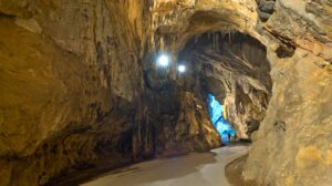 Las más impresionantes cuevas de España que no te puedes perder